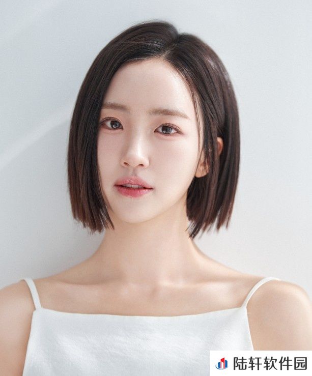 LCK主持裴惠智晒照：new profile 2025年一起创造更多美好吧！