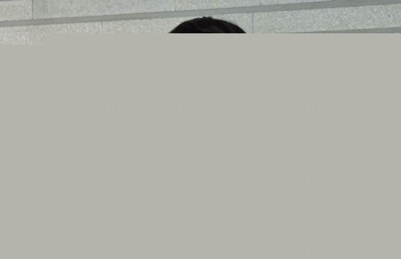 媒体人谈Faker祝贺Uzi：全球各赛区都恭喜 只有我们这里环境特殊