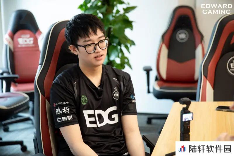 EDG发布媒体日返图：大家一起期待专访正片上线吧
